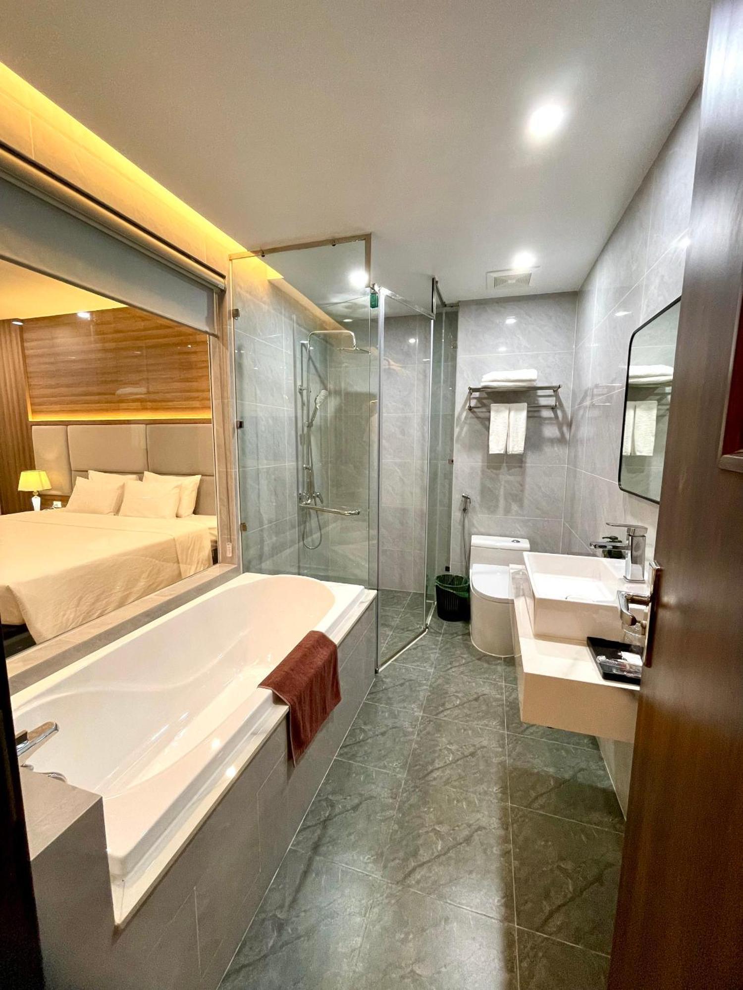 Central Halong Hotel Халонг Екстер'єр фото