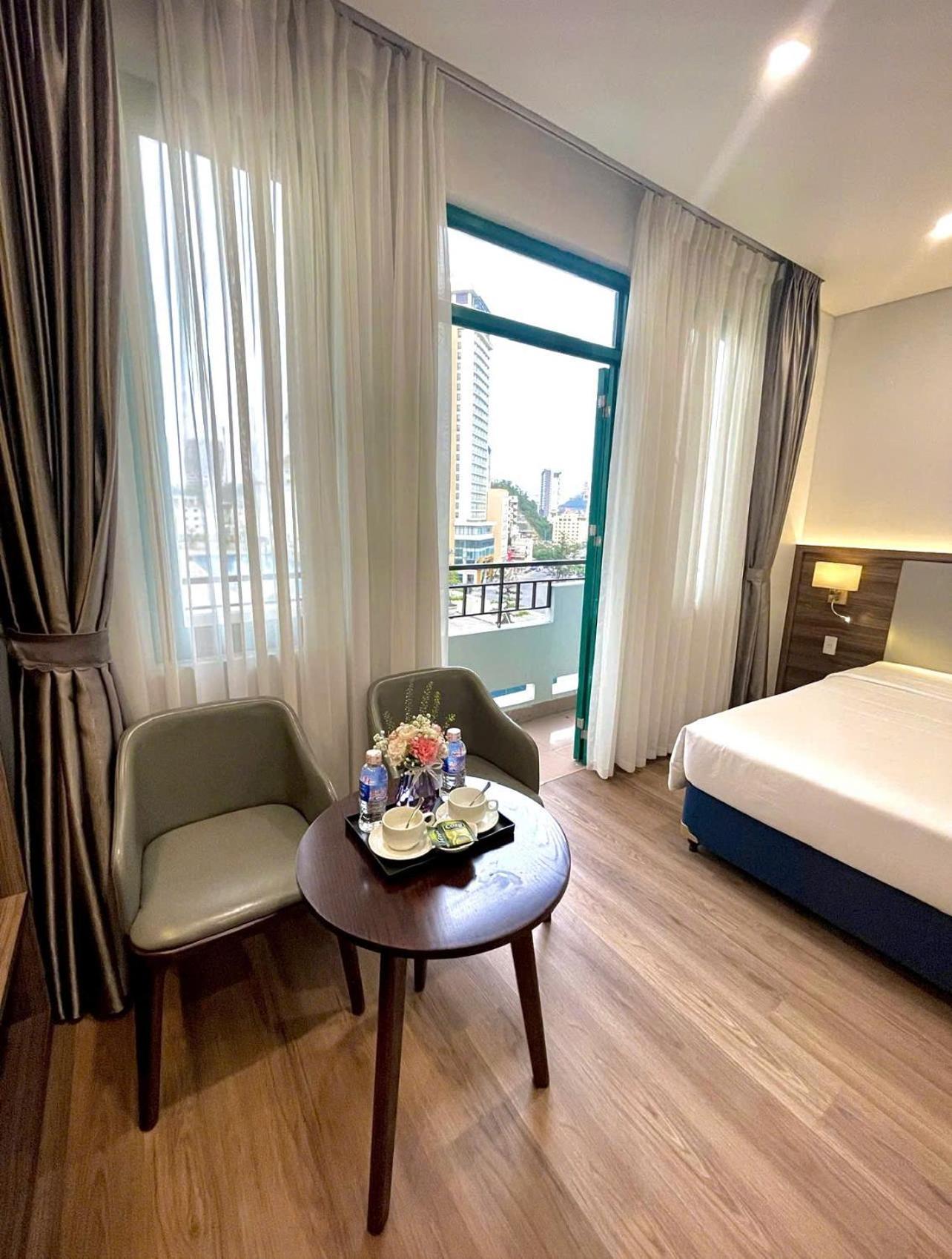 Central Halong Hotel Халонг Екстер'єр фото